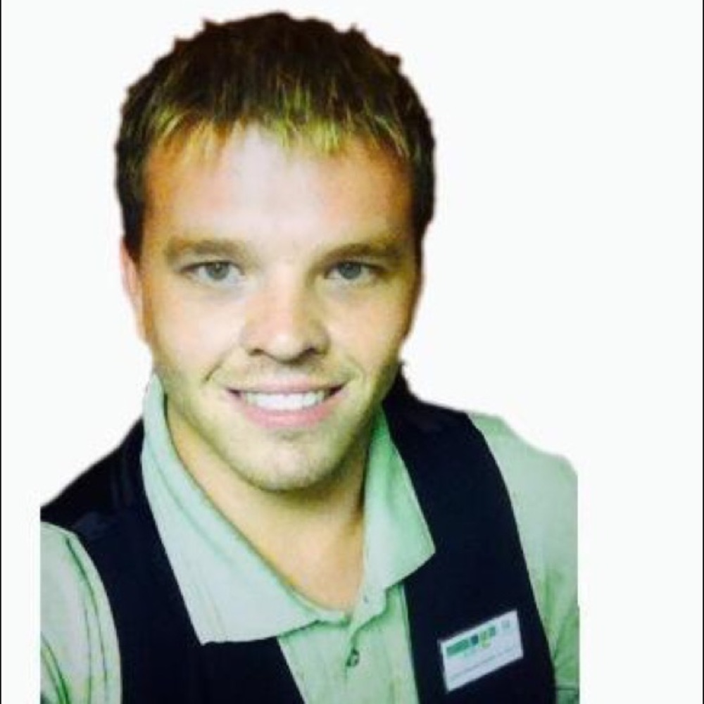 Meet your Posher, Justin